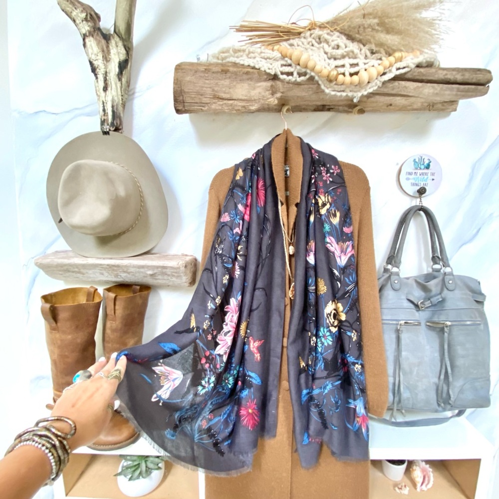 Roots Gray Tote Bag - Picture 3 of 16